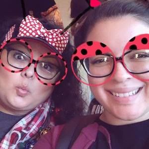 Meet your Posher, Naome